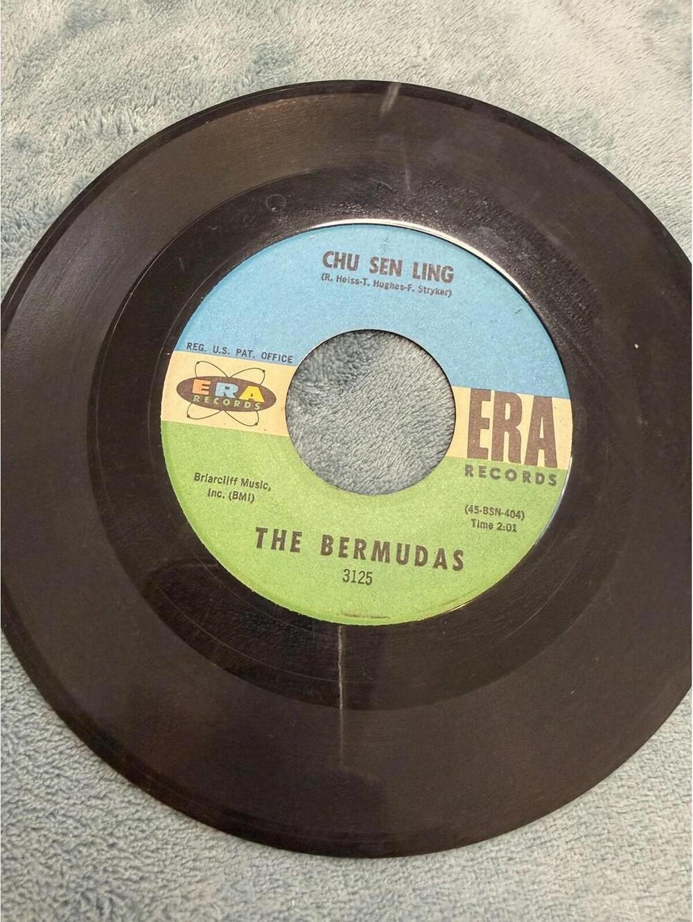 The Bermudas Donnie Chu Sen Ling 45 RPM ERA Records 3125 Surf Rock No Sleeve